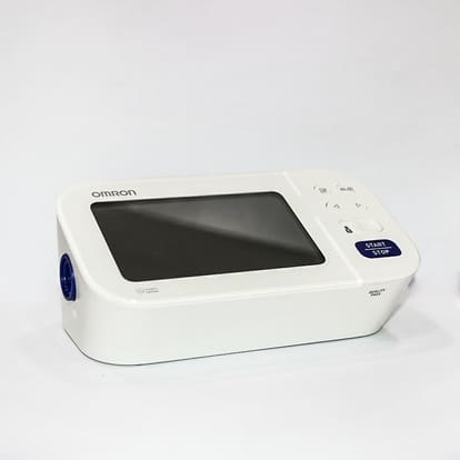جهاز ضغط ديجيتال ( OMRON M6 COMFORT ) — صورة 6